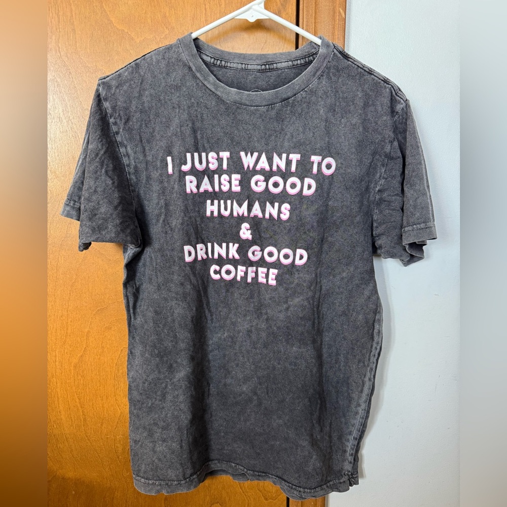 Mom Gray Graphic T-Shirt
